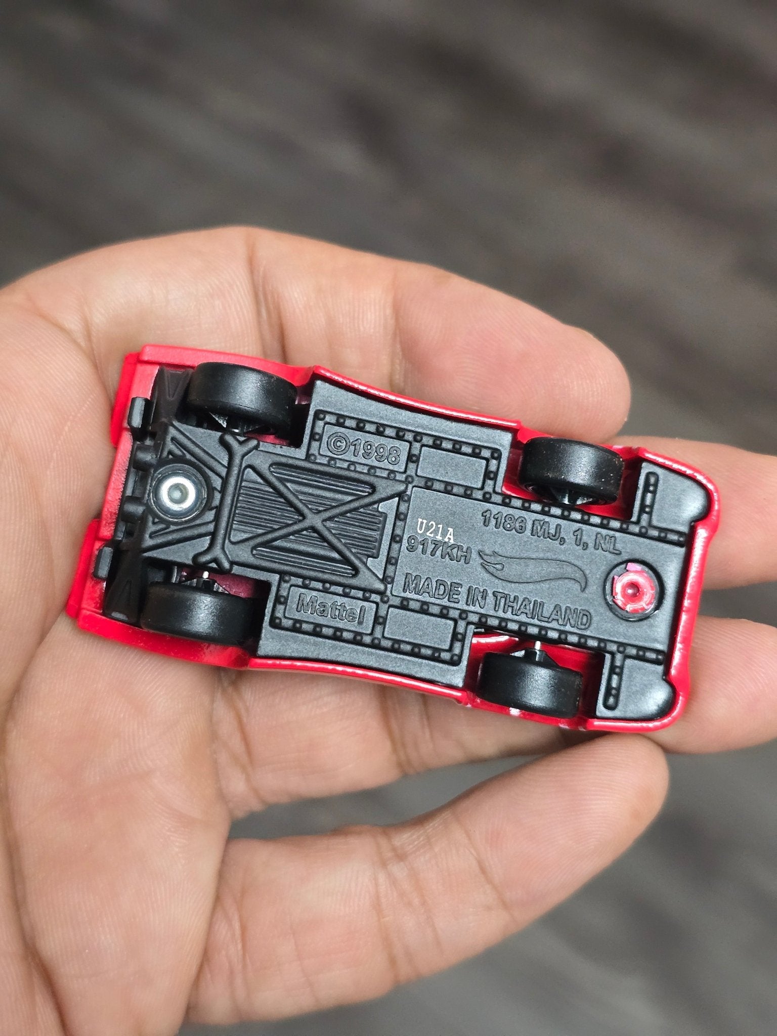 Premium Hot Wheels Porsche 917KH - Red (Uncarded - New) - Kinder Logs