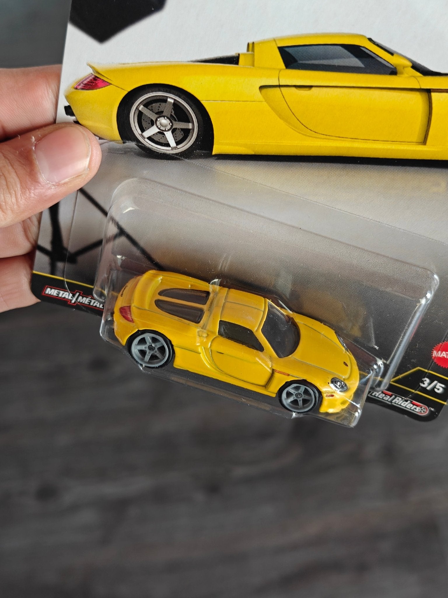 Premium Hot Wheels Porsche Carrera GT - Yellow - Timeless Icons (Imported) - Kinder Logs