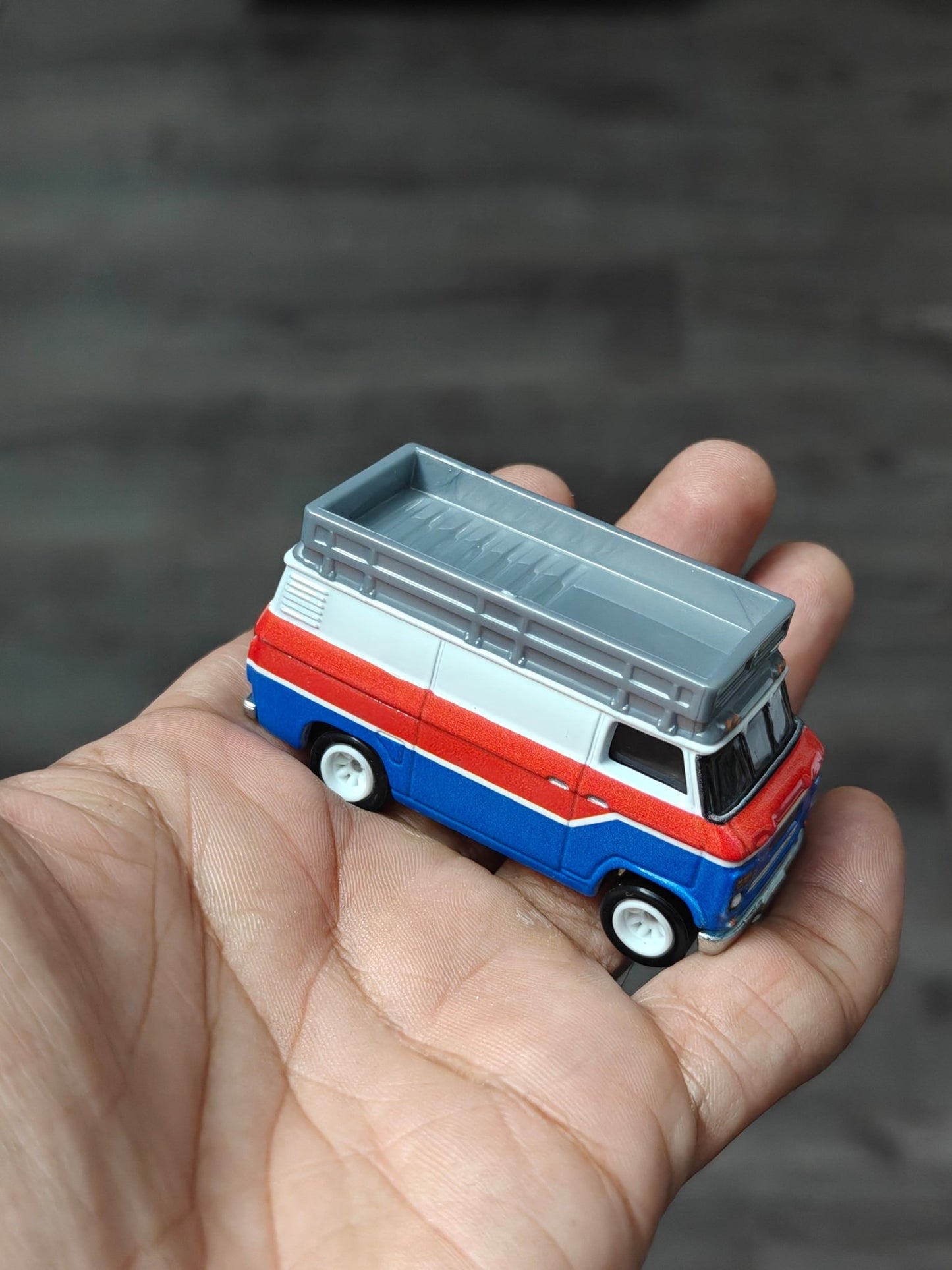 Premium Hot Wheels Rally Hauler (Uncarded - New) - Kinder Logs