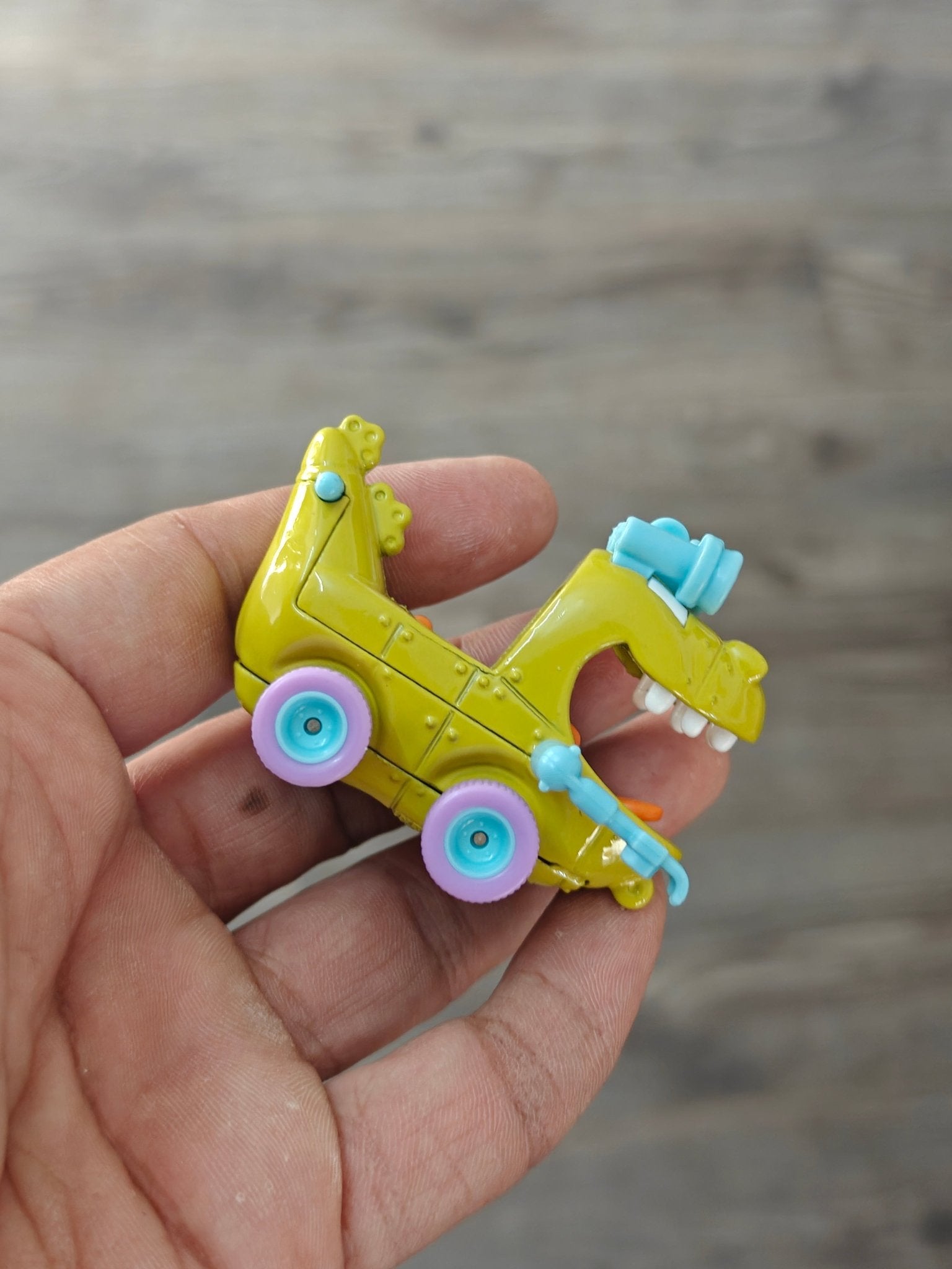 Premium Hot Wheels Reptar Wagon (Uncarded - New) - Kinder Logs