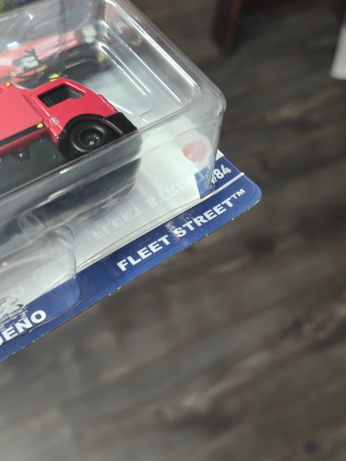 Premium Hot Wheels Team Transport Toyota AE86 And Fleet Street (Imported) - Kinder Logs
