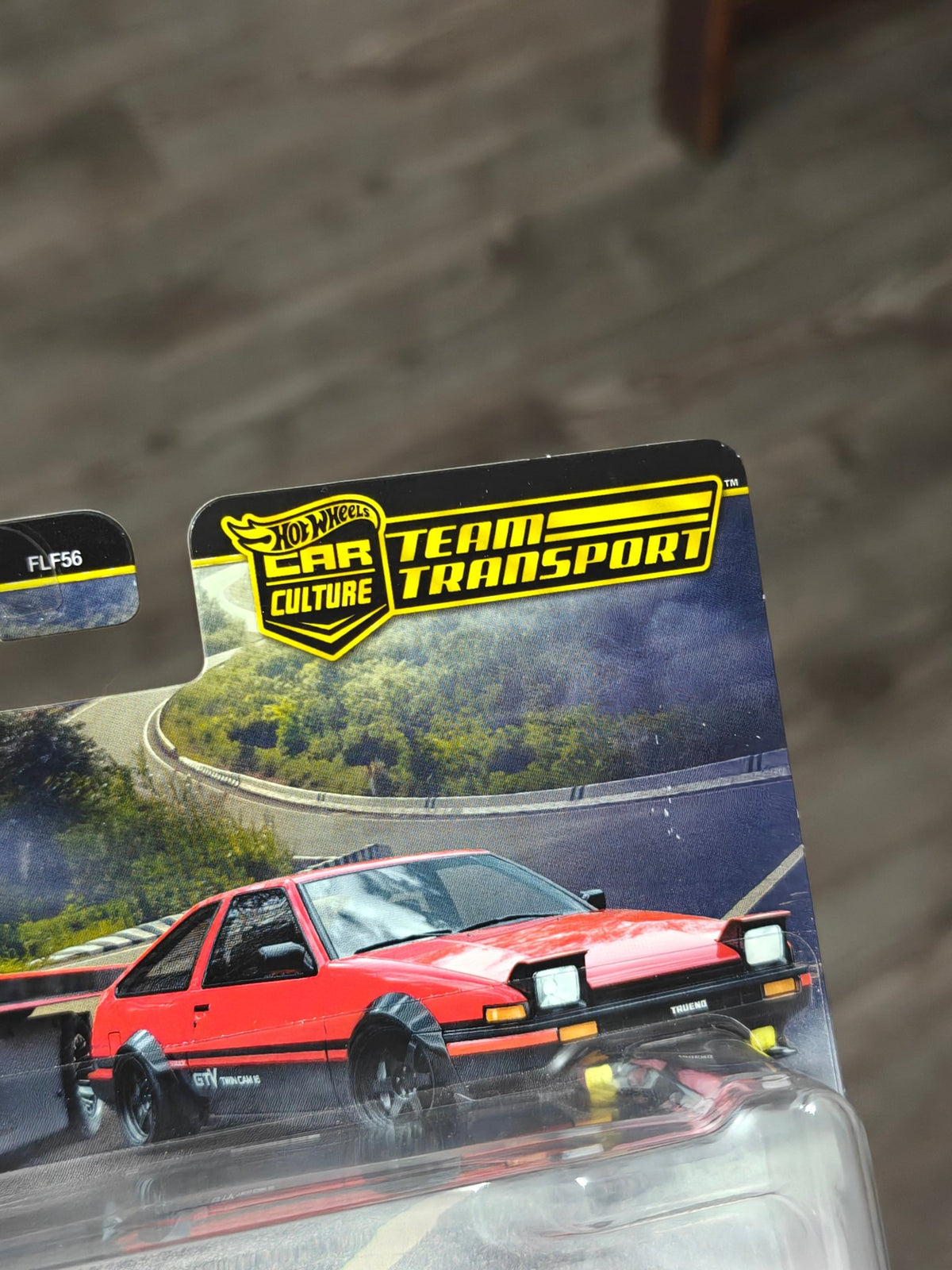 Premium Hot Wheels Team Transport Toyota AE86 And Fleet Street (Imported) - Kinder Logs