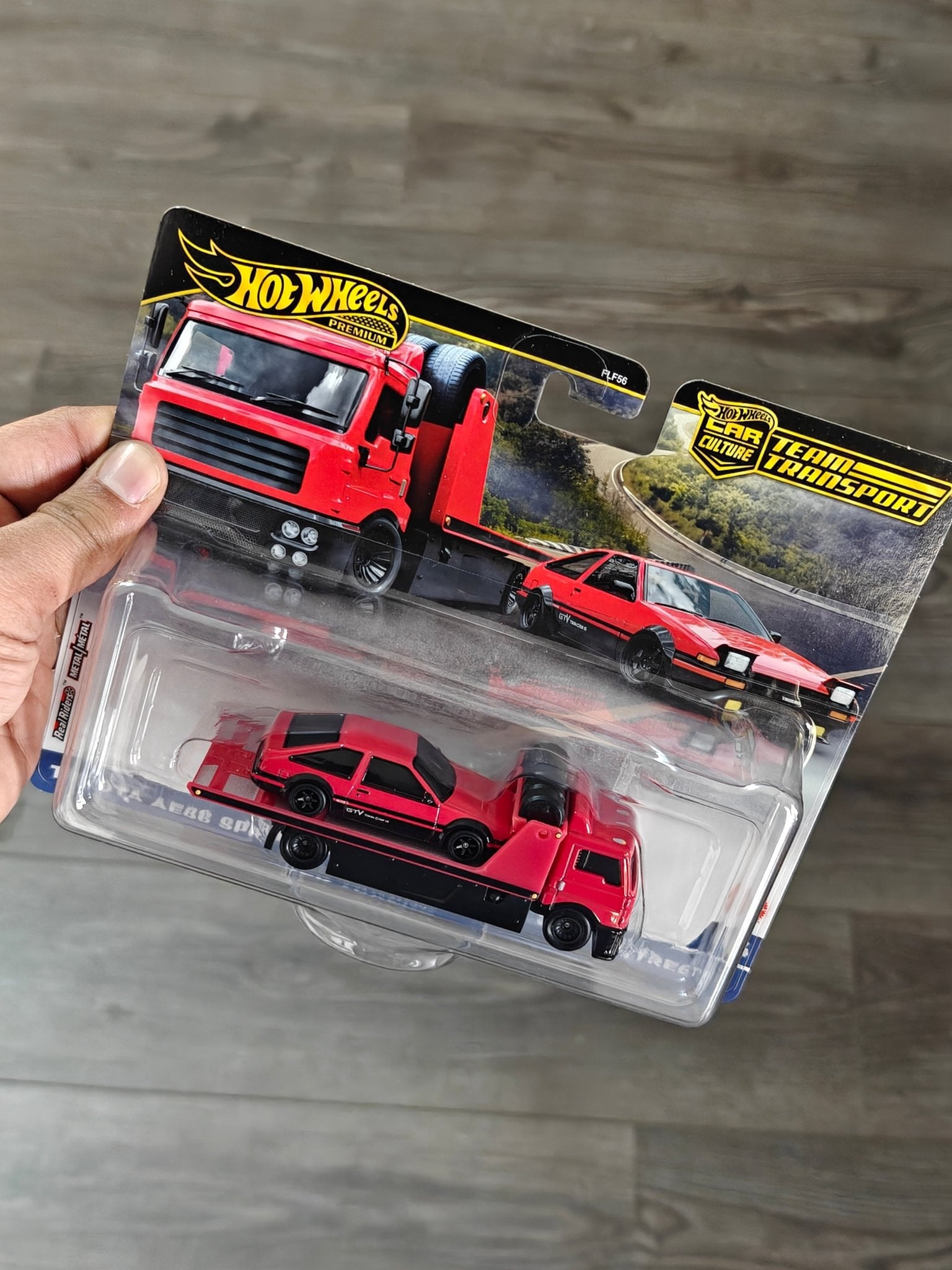 Premium Hot Wheels Team Transport Toyota AE86 Sprinter Trueno & Fleet Street - Kinder Logs