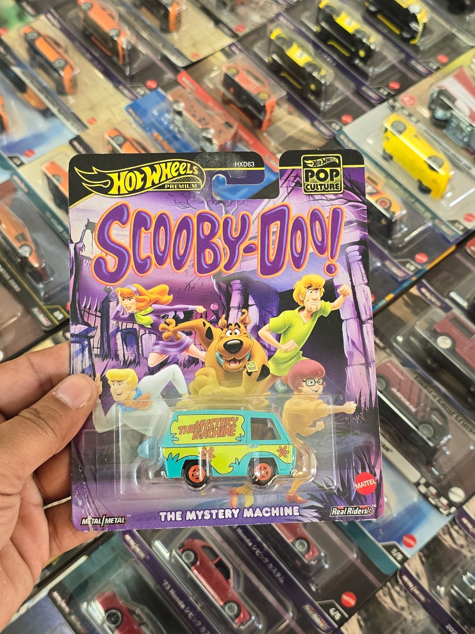 Premium Hot Wheels 'The Mystery Machine' (Creased Card) - Kinder Logs
