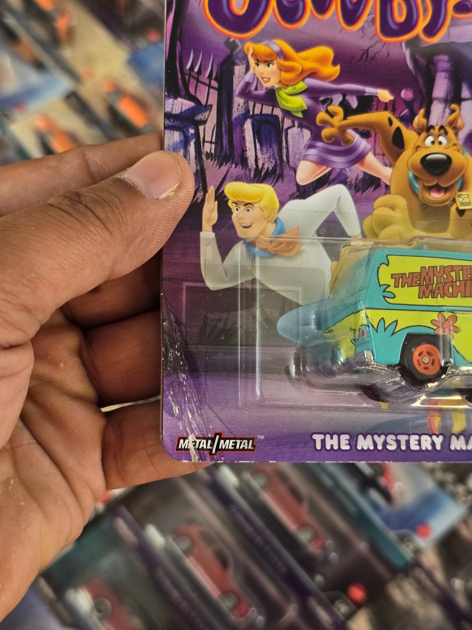 Premium Hot Wheels 'The Mystery Machine' (Creased Card) - Kinder Logs