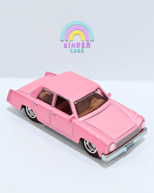 Premium Hot Wheels 'The Simpsons Family Car' (Uncarded - New) - Kinder Logs