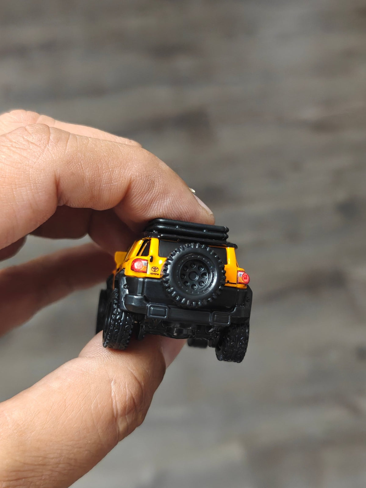Premium Hot Wheels Toyota FJ Cruiser - Orange (Uncarded - New) - Kinder Logs