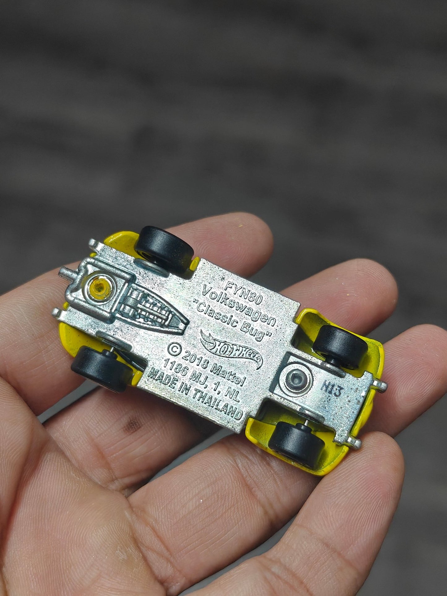 Premium Hot Wheels Volkswagen "Classic Bug" Moon Eyes (Pre - Owned) - Kinder Logs