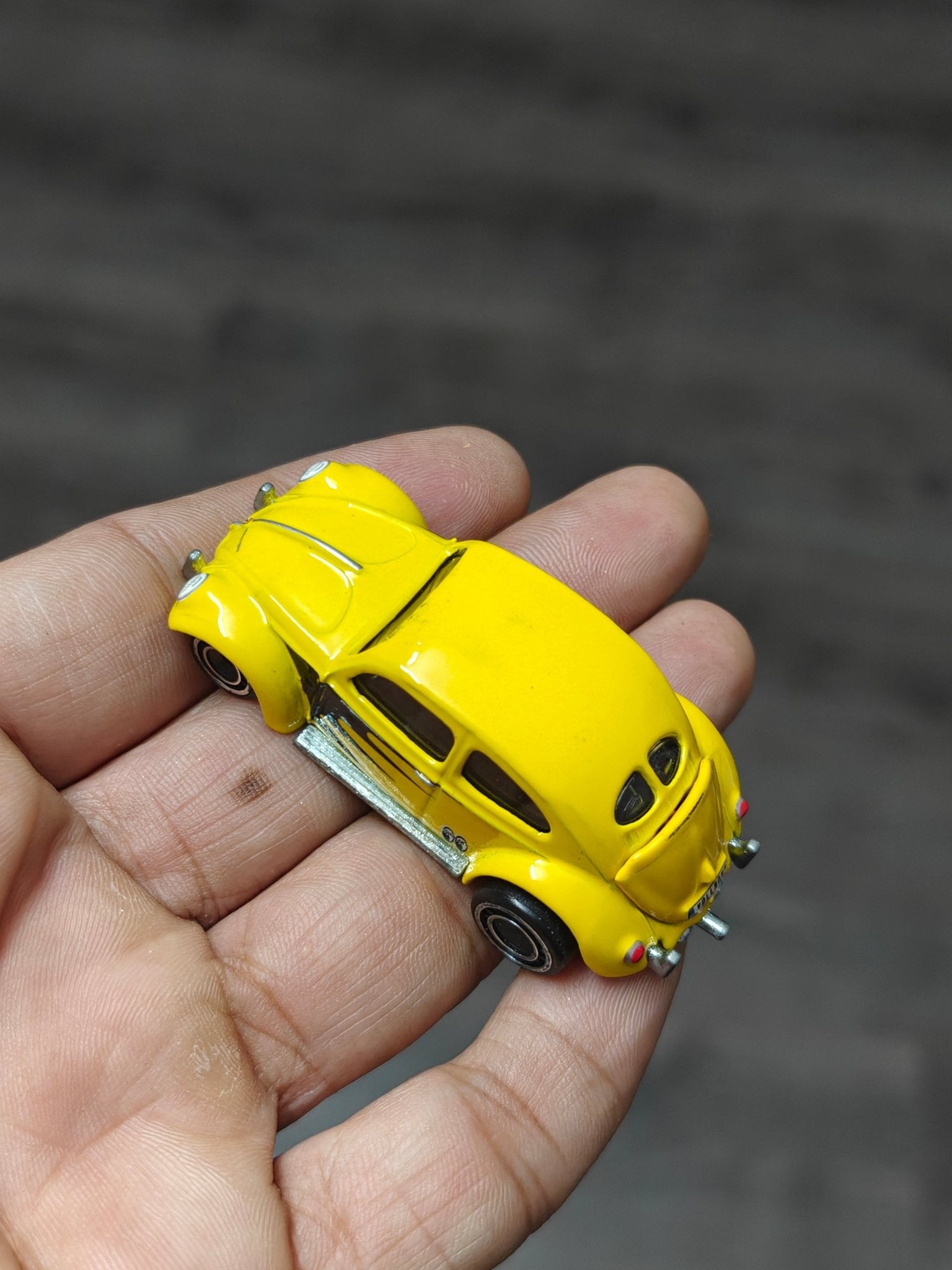 Premium Hot Wheels Volkswagen "Classic Bug" Moon Eyes (Pre - Owned) - Kinder Logs