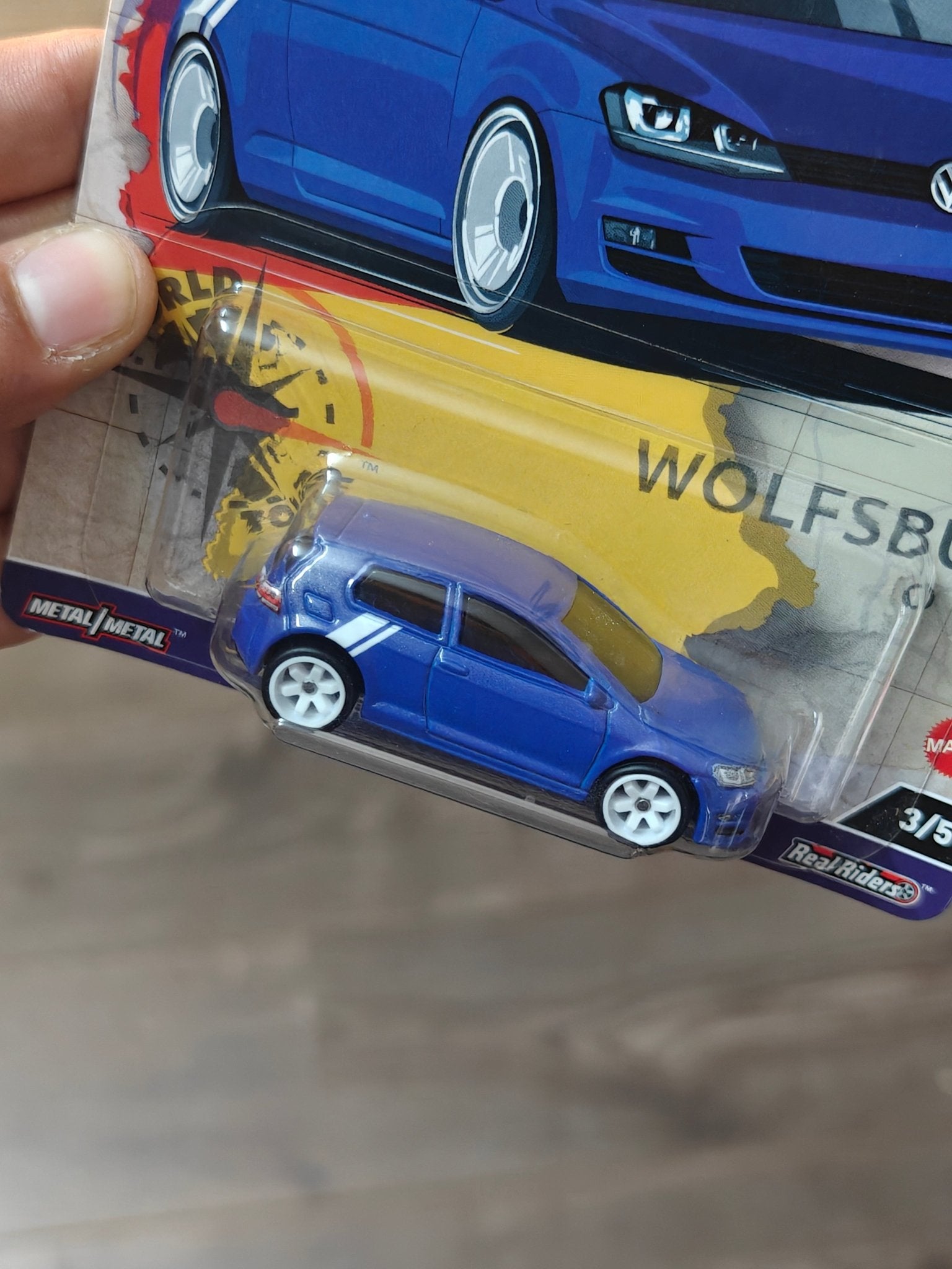 Premium Hot Wheels Volkswagen Golf MK7 (Imported) - Kinder Logs