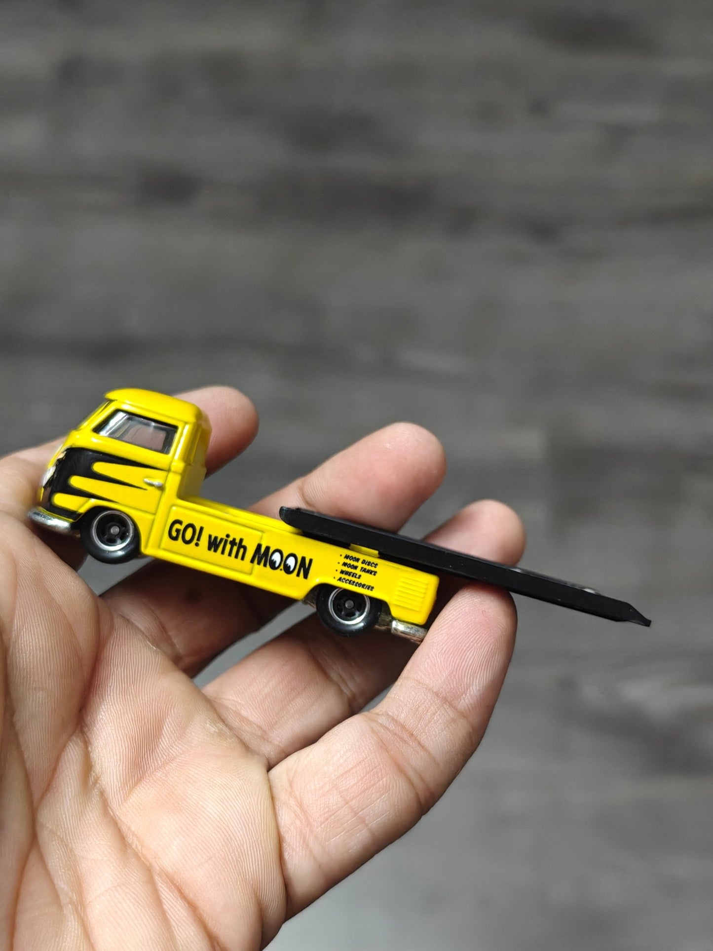 Premium Hot Wheels Volkswagen T1 Pickup "Moon Eyes" (Pre - Owned) - Kinder Logs