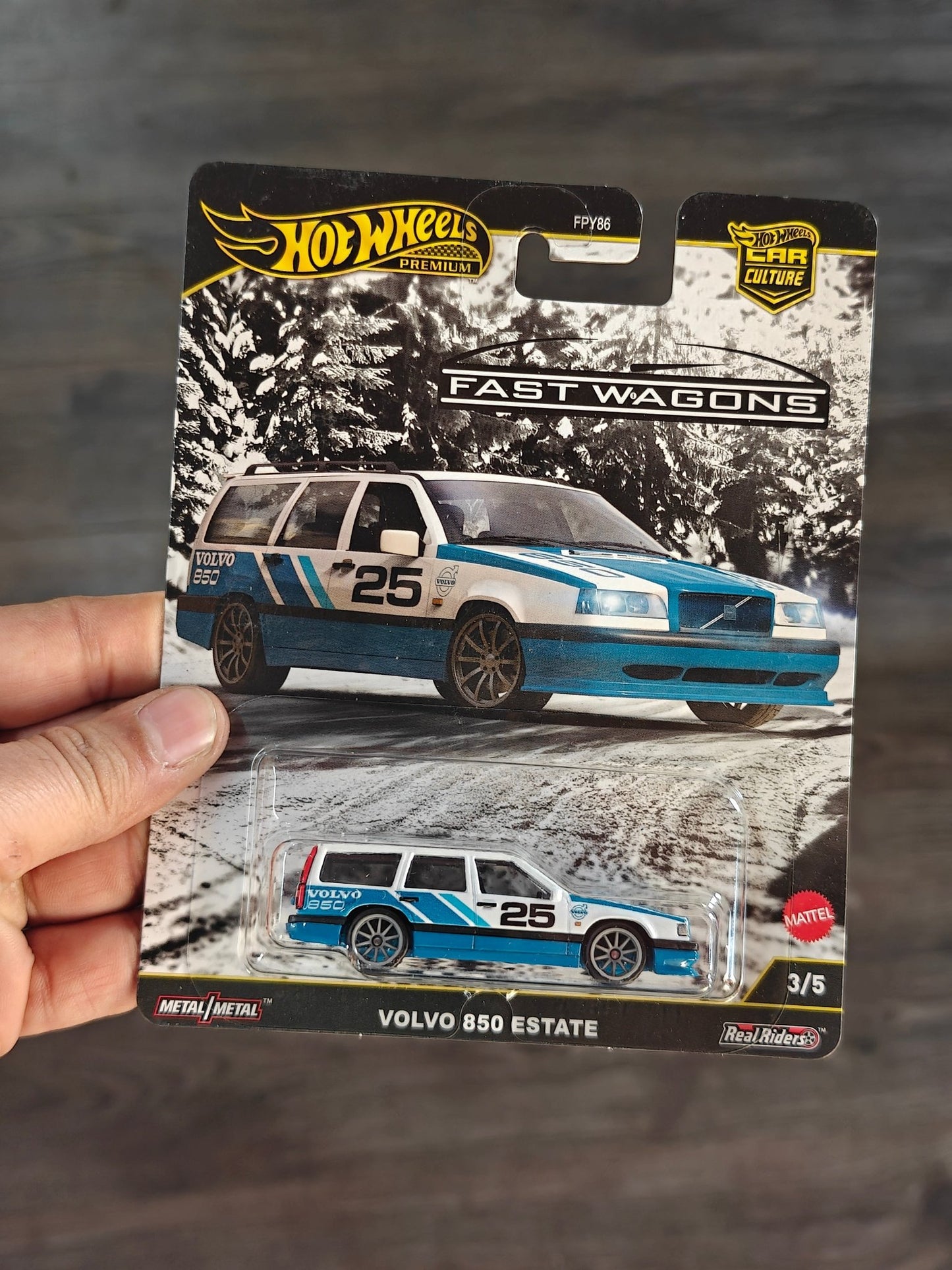 Premium Hot Wheels Volvo 850 Estate - Fast Wagons (Imported) - Kinder Logs