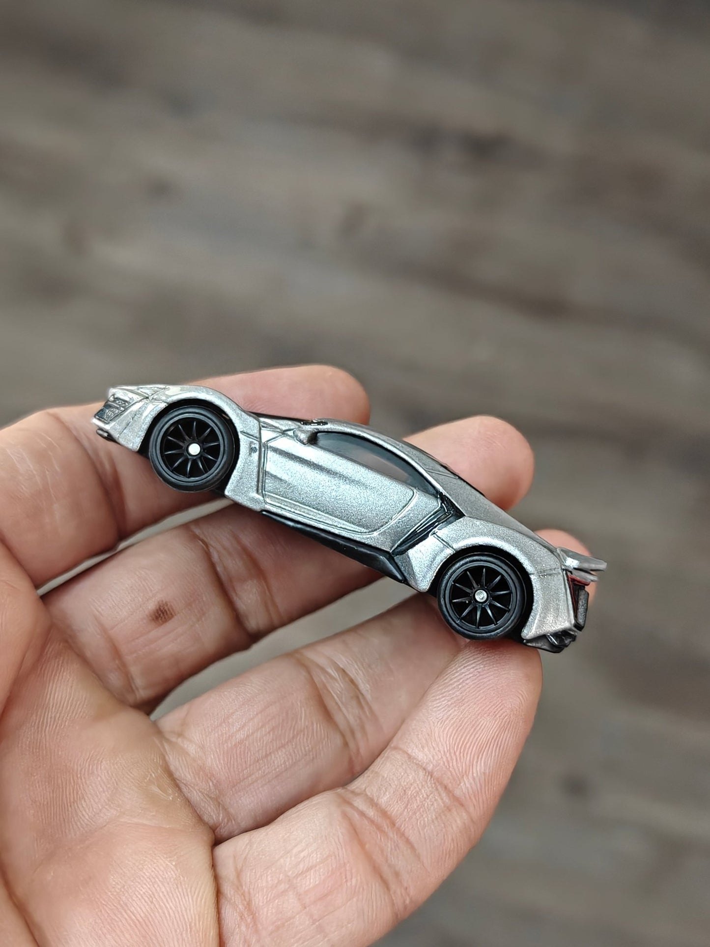 Premium Hot Wheels W Motors Lykan Hypersport - Silver (Uncarded - New) - Kinder Logs