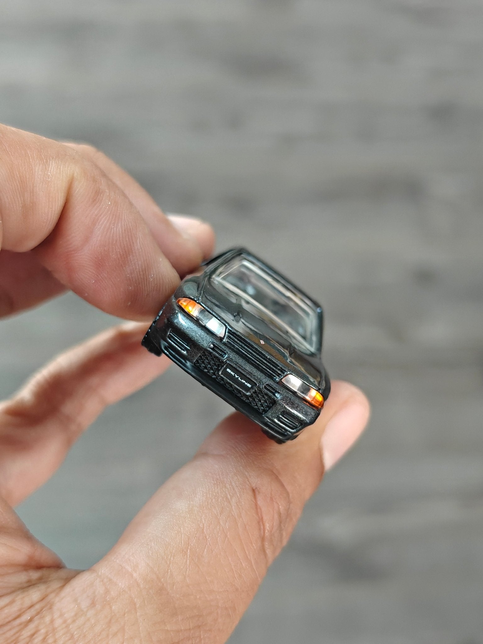 Premium Tomica Nissan Skyline GT-R BNR32 (Open Box) - Kinder Logs