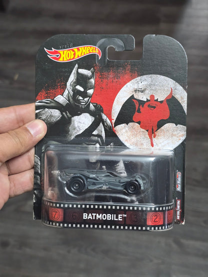 Real Riders Hot Wheels Batmobile (Rare Card) - Kinder Logs