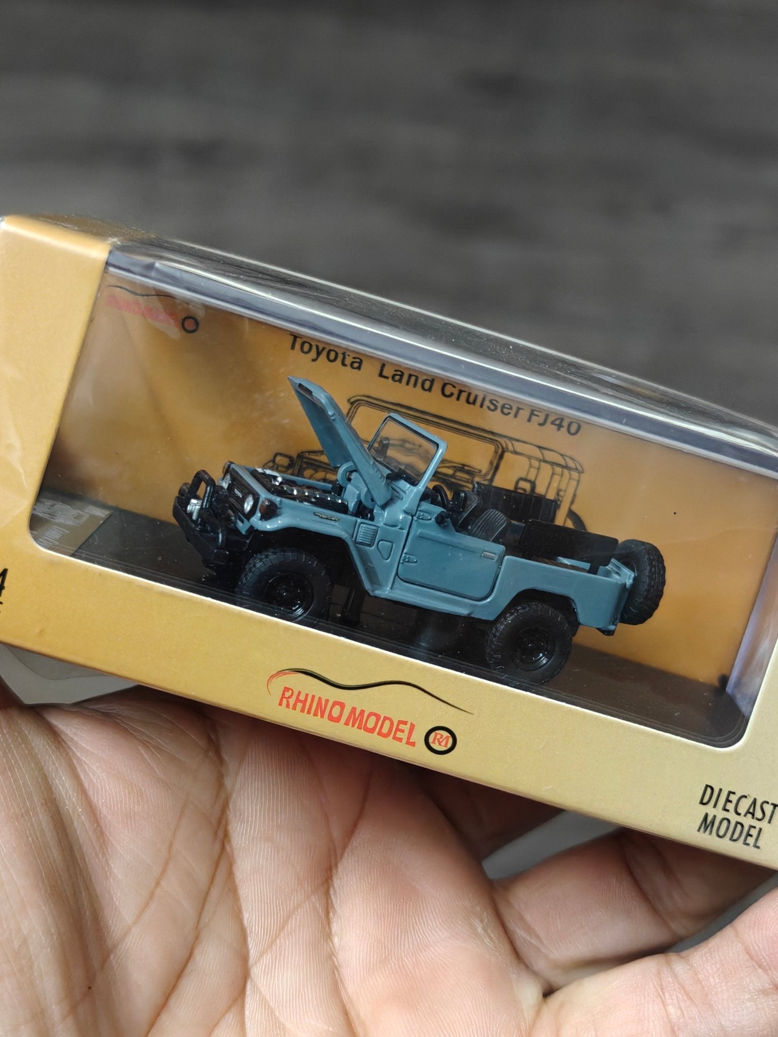 Rhino Model Toyota Land Cruiser FJ40 (Sealed Box) - Kinder Logs
