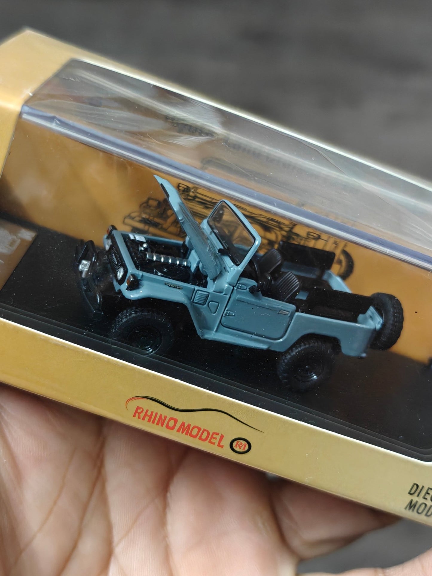 Rhino Model Toyota Land Cruiser FJ40 (Sealed Box) - Kinder Logs