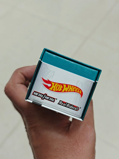 RLC Exclusive Hot Wheels 1975 Chevrolet Monte Carlo - Kinder Logs
