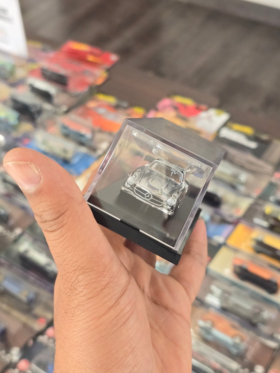 RLC Hot Wheels 1955 Mercedes - Benz 300 SL Special Edition (Silver Chrome) - Kinder Logs
