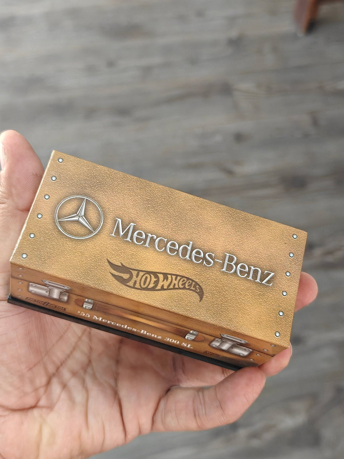 RLC Hot Wheels 1955 Mercedes-Benz 300 SL Special Edition (Silver Chrome) - Kinder Logs