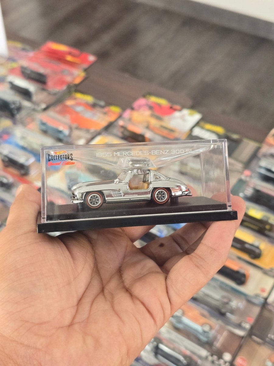 RLC Hot Wheels 1955 Mercedes - Benz 300 SL Special Edition (Silver Chrome) - Kinder Logs