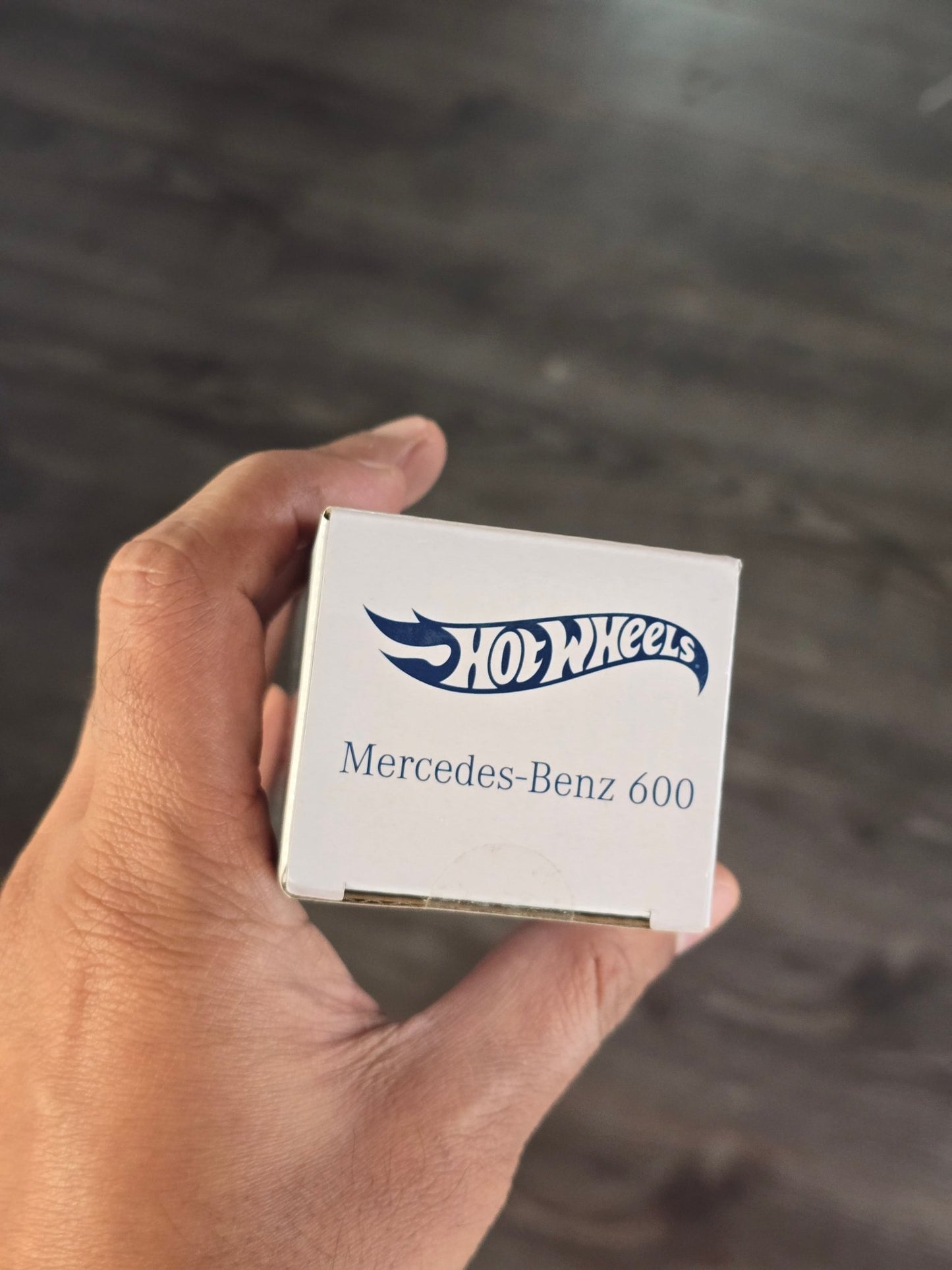 RLC Hot Wheels 1964 Mercedes - Benz 600 "Pullman" (Spectraflame Steel Blue) - Kinder Logs