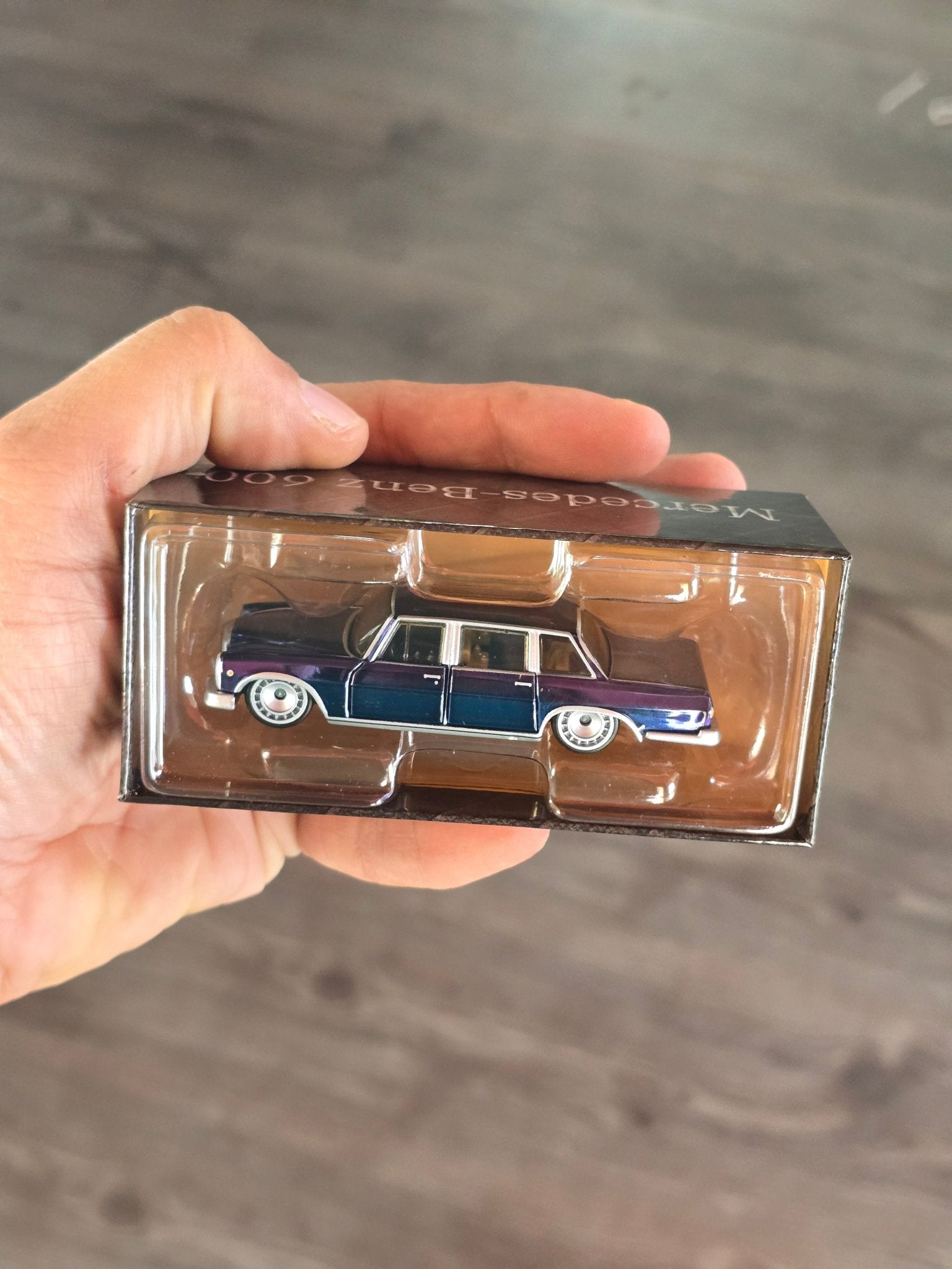 RLC Hot Wheels 1964 Mercedes - Benz 600 "Pullman" (Spectraflame Steel Blue) - Kinder Logs