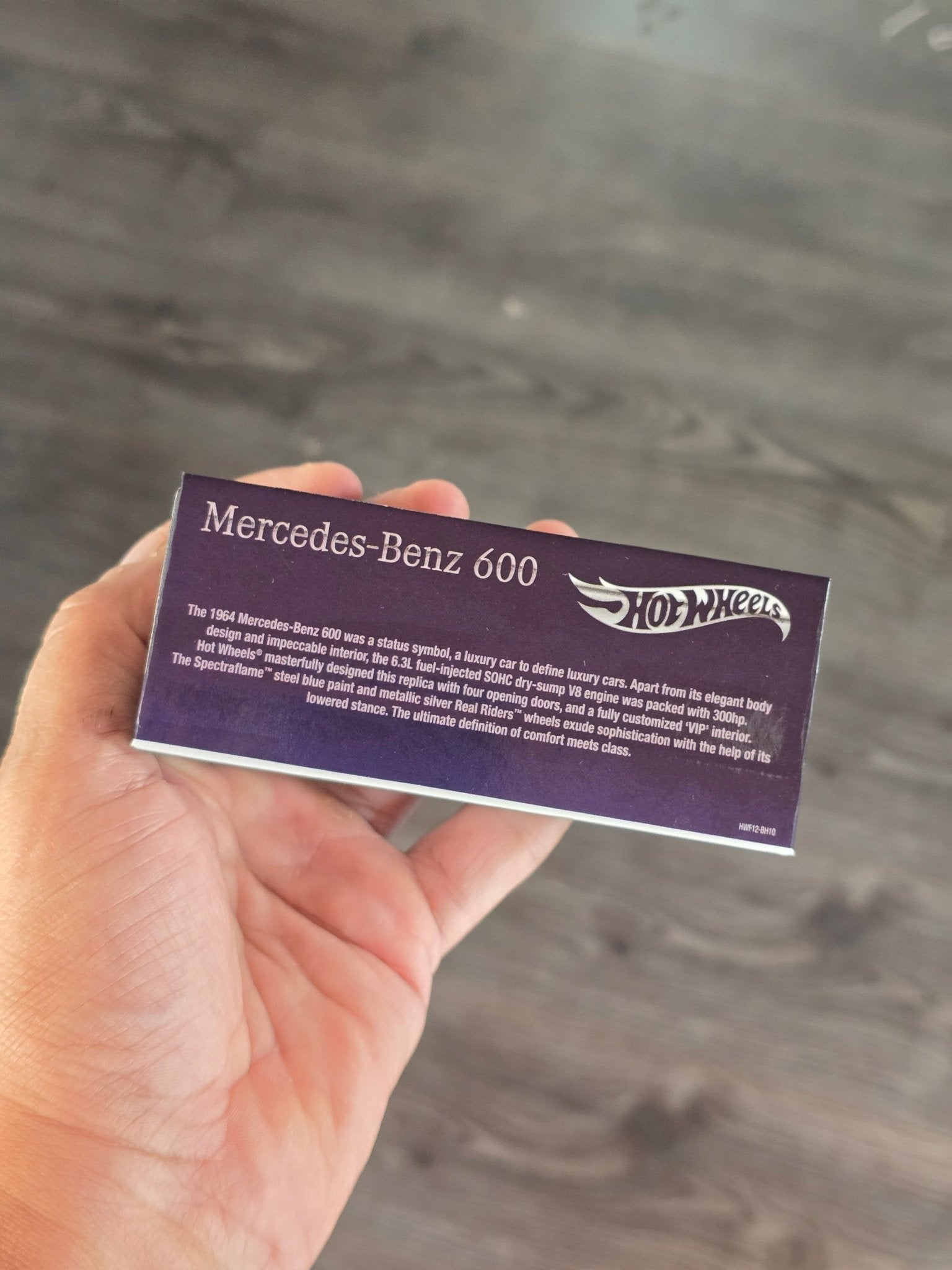 RLC Hot Wheels 1964 Mercedes - Benz 600 "Pullman" (Spectraflame Steel Blue) - Kinder Logs