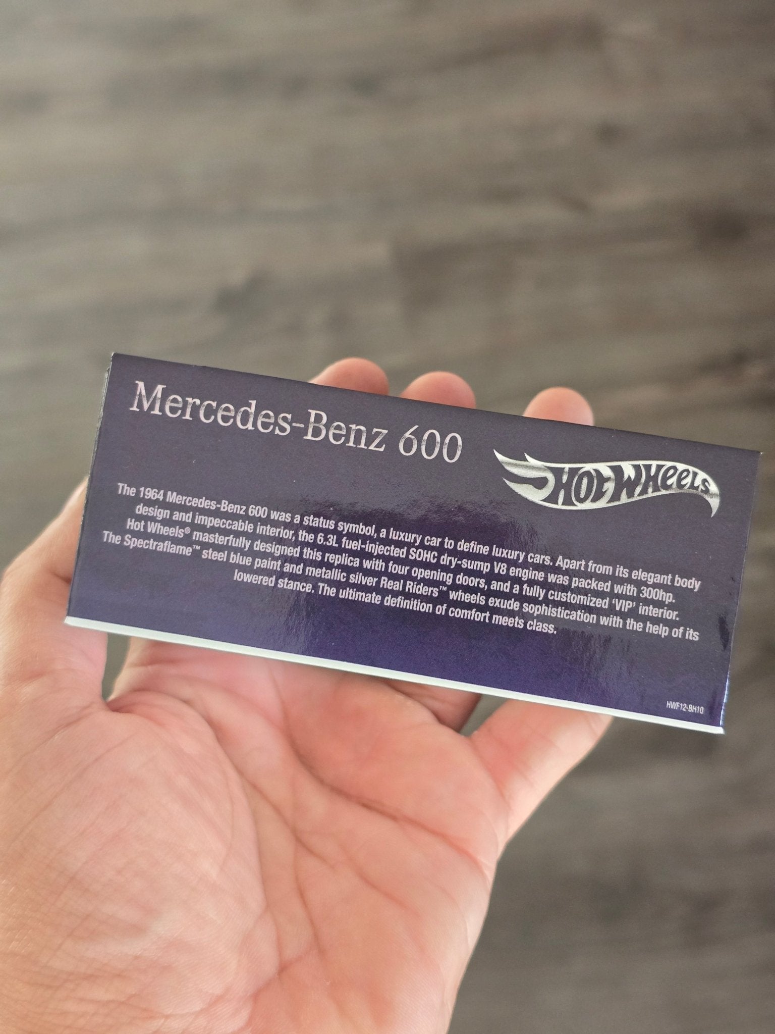 RLC Hot Wheels 1964 Mercedes - Benz 600 "Pullman" (Spectraflame Steel Blue) - Kinder Logs