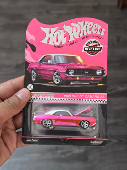 RLC Hot Wheels 1969 Chevy Camaro SS (Spectraflame Pink) - Kinder Logs