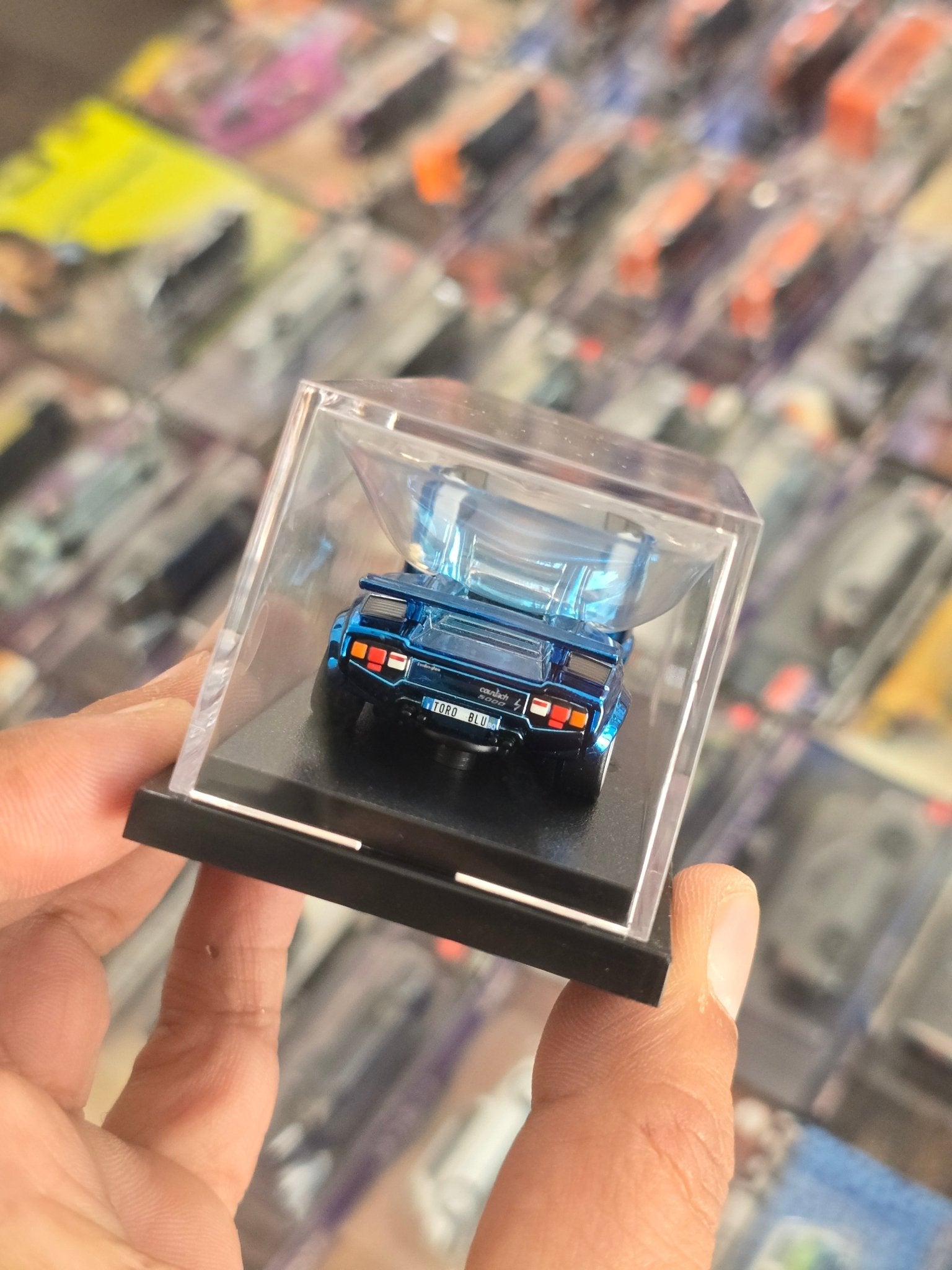 RLC Hot Wheels 1982 Lamborghini Countach LP 500 S (Blue) - Kinder Logs