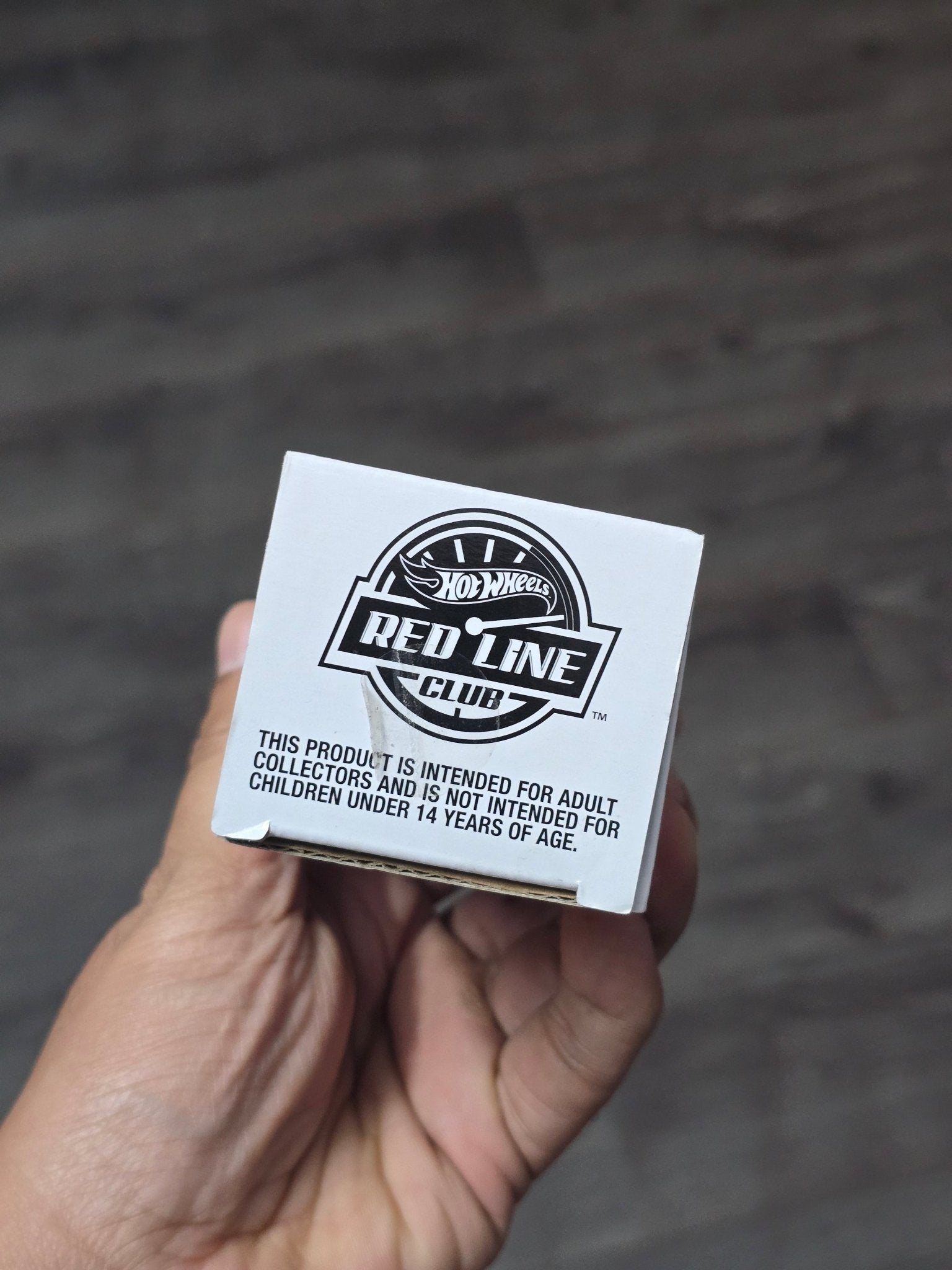 RLC Hot Wheels 1986 Nissan 720 King Cab (Spectraflame Dark Purple) - Kinder Logs