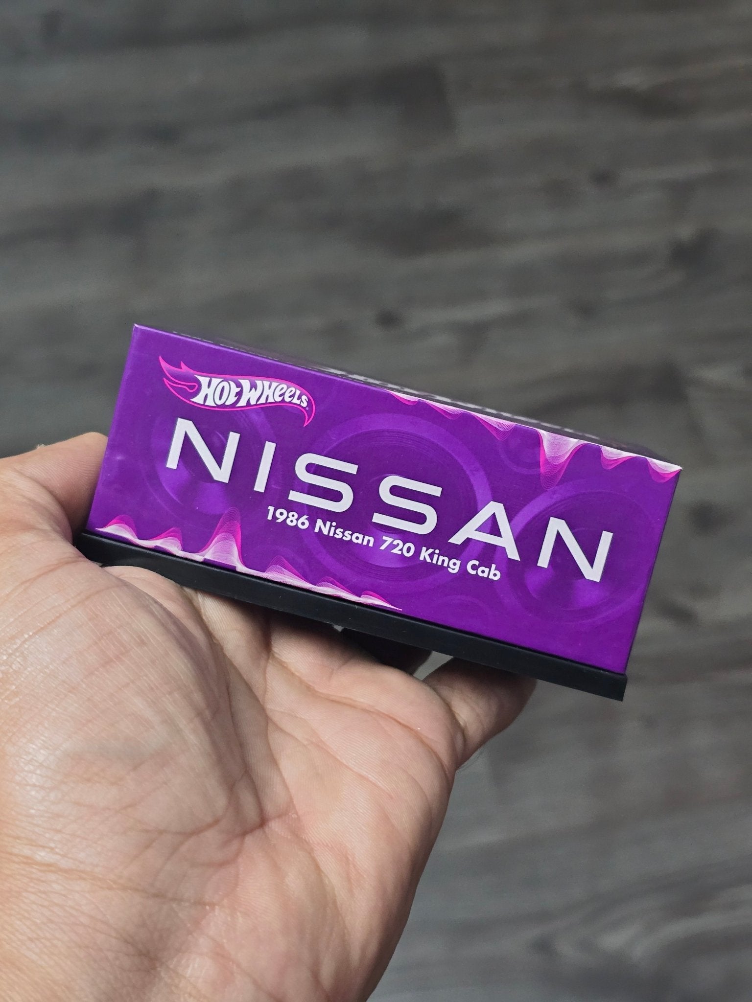 RLC Hot Wheels 1986 Nissan 720 King Cab (Spectraflame Dark Purple) - Kinder Logs