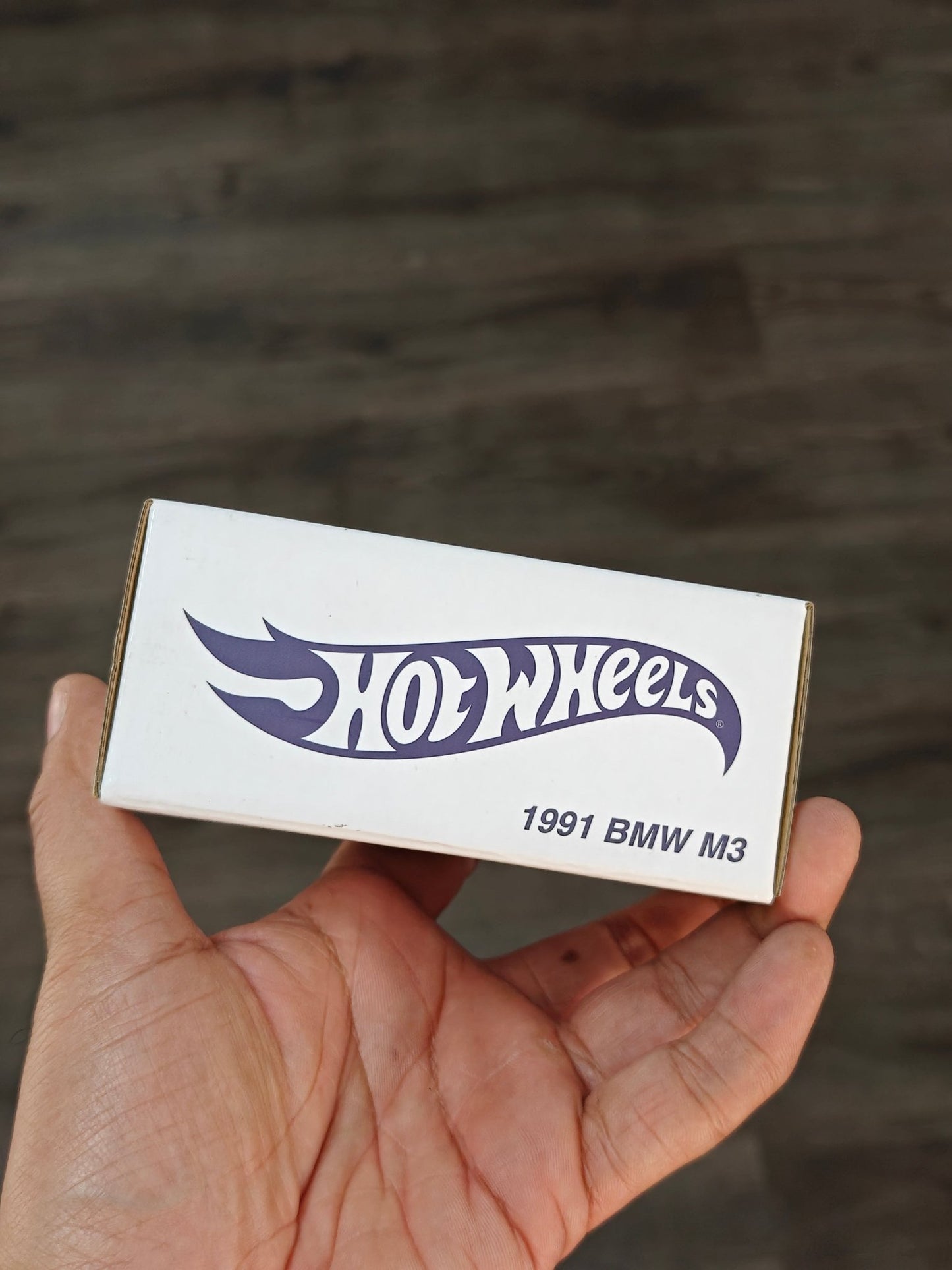 RLC Hot Wheels 1991 BMW M3 Collectors Edition (Spectraflame Blue) - Kinder Logs