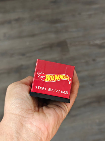 RLC Hot Wheels 1991 BMW M3 (Spectraflame Red) - Kinder Logs