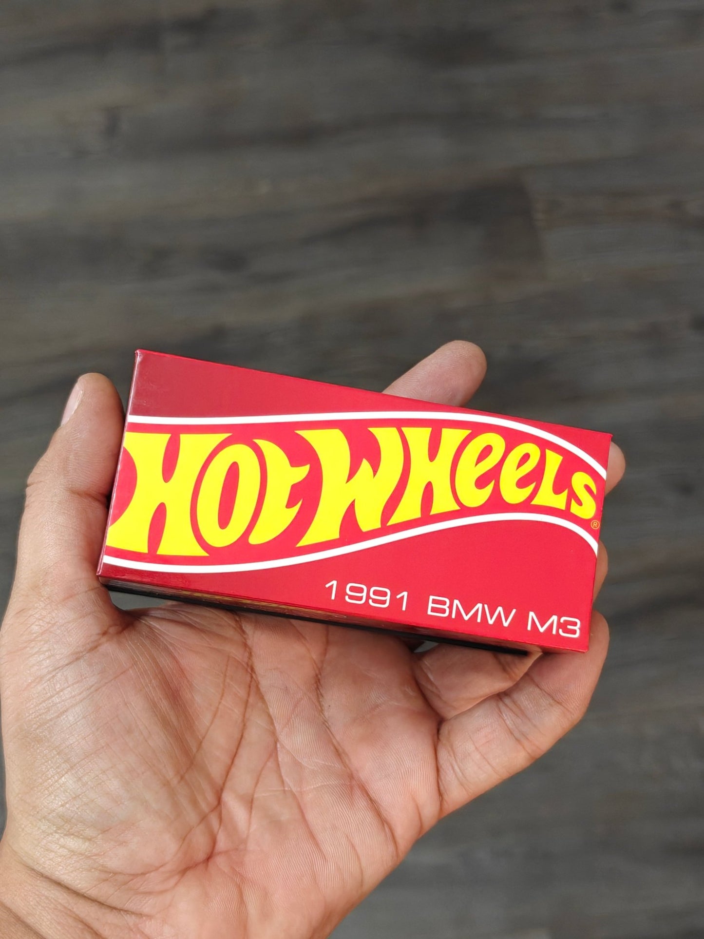 RLC Hot Wheels 1991 BMW M3 (Spectraflame Red) - Kinder Logs