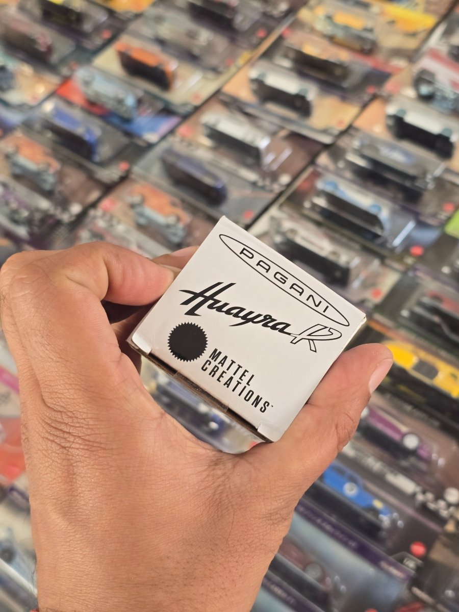 RLC Hot Wheels 2021 Pagani Huayra R - Kinder Logs