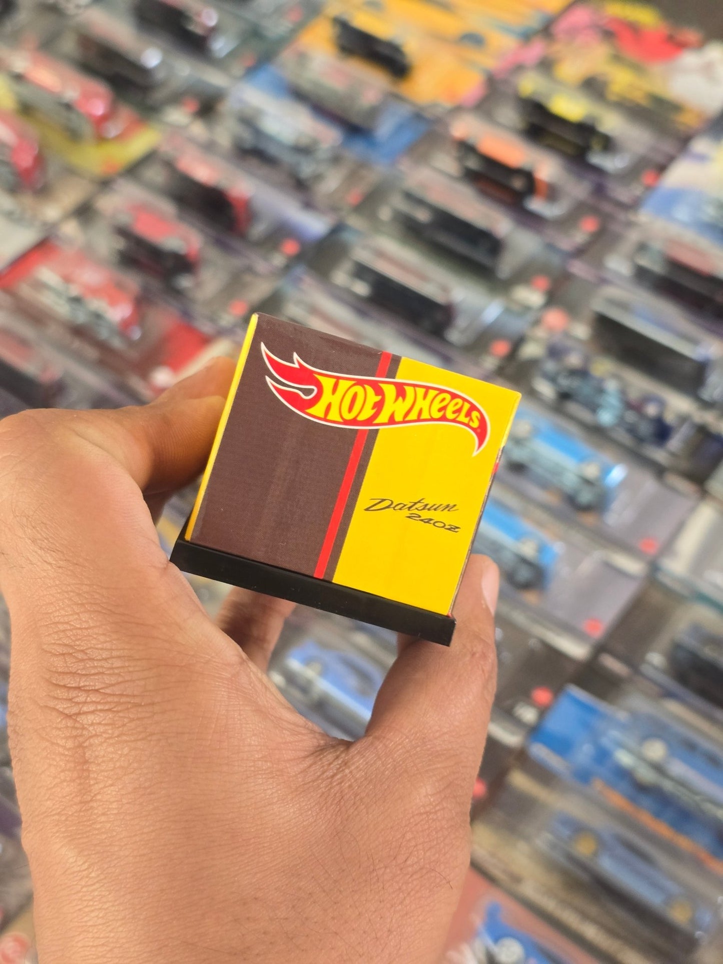 RLC Hot Wheels Custom 1972 Datsun 240Z - Kinder Logs