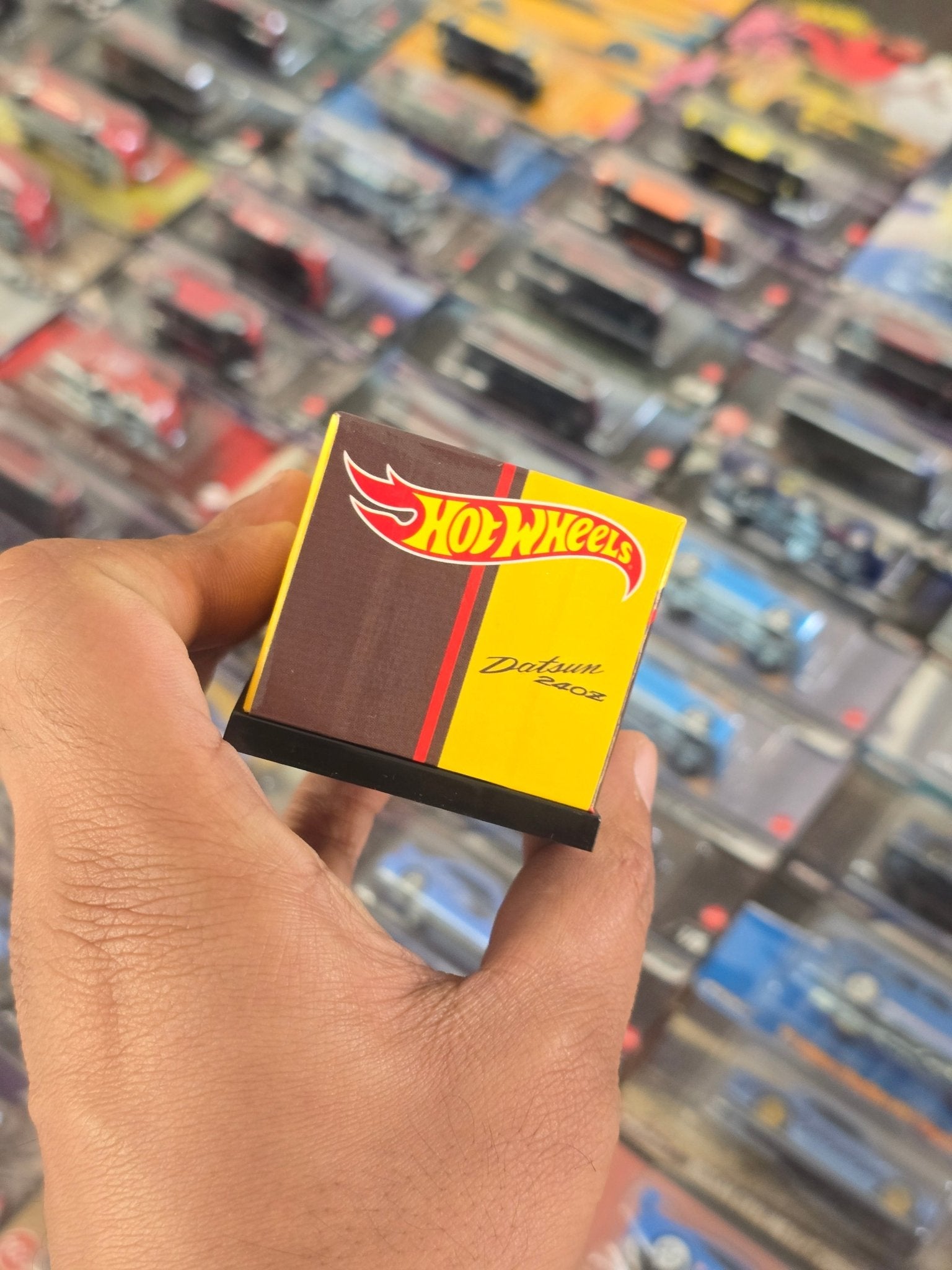 RLC Hot Wheels Custom 1972 Datsun 240Z - Kinder Logs