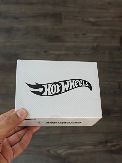 RLC Hot Wheels Koenigsegg Jesko Absolut (Spectraflame Slate) - Kinder Logs