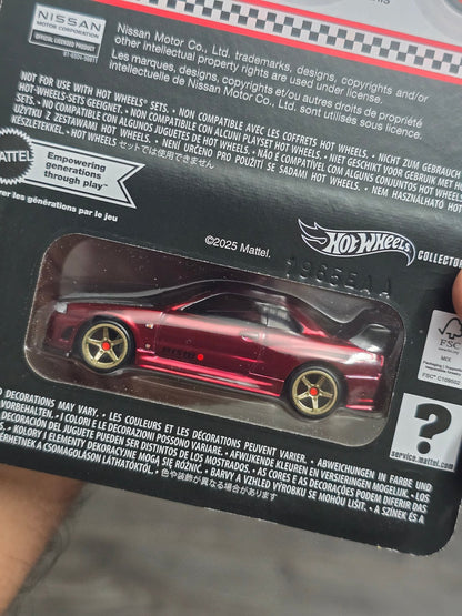 RLC Hot Wheels sELECTIONs Nissan Skyline GT - R BNR34 (Spectraflame Oxblood) - Kinder Logs
