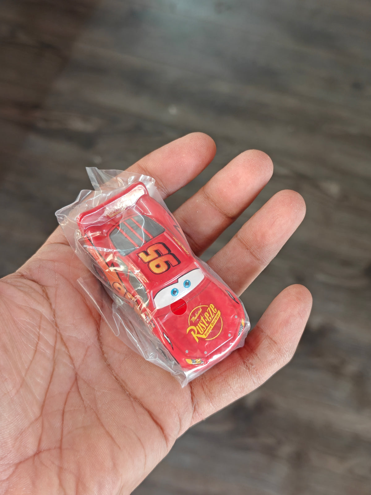 Tomica Disney Pixar 'Lighting McQueen' C-01 (Open Box)