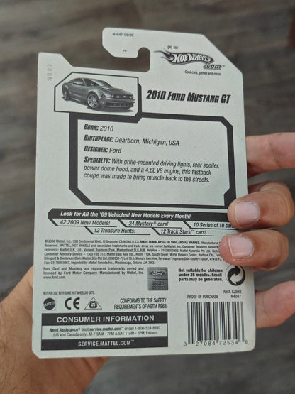 Hot Wheels 2010 Ford Mustang GT - Red (Imported)