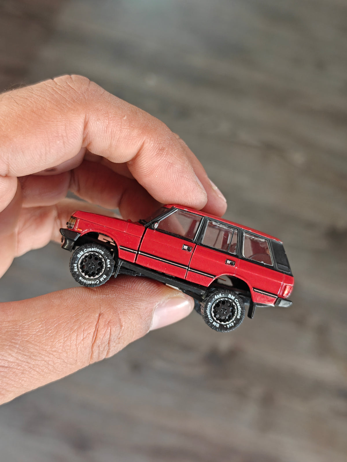 BMC Land Rover Range Rover Classic LSE - Maroon (Open Box)