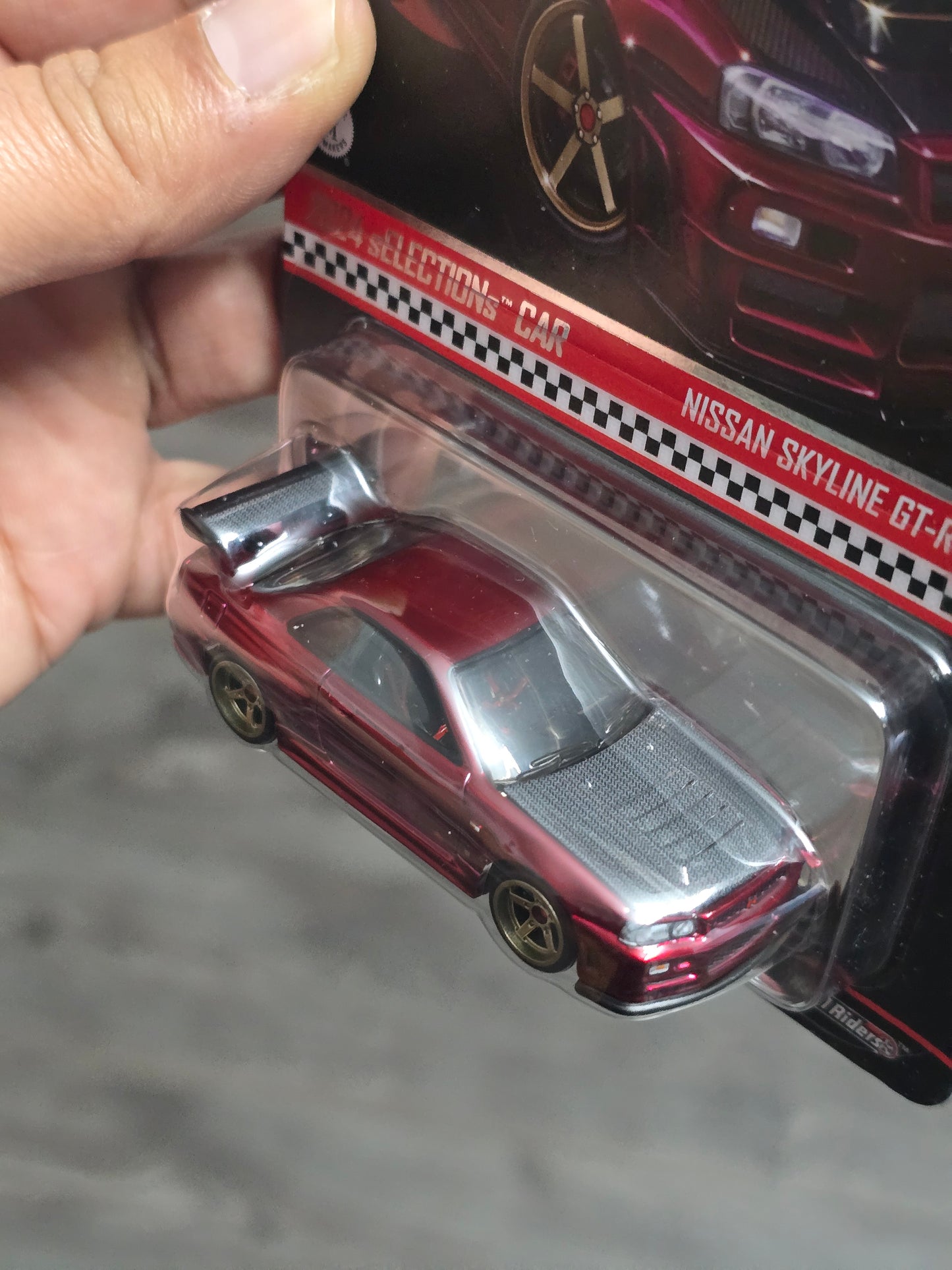 RLC Hot Wheels sELECTIONs Nissan Skyline GT-R BNR34 (Spectraflame Oxblood)