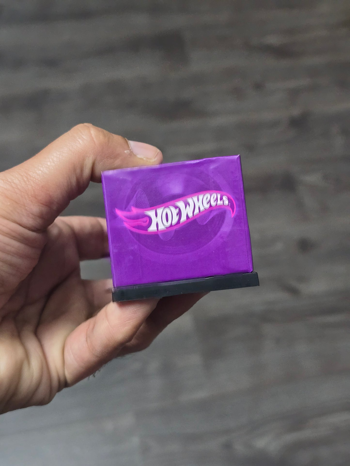 RLC Hot Wheels 1986 Nissan 720 King Cab (Spectraflame Dark Purple)