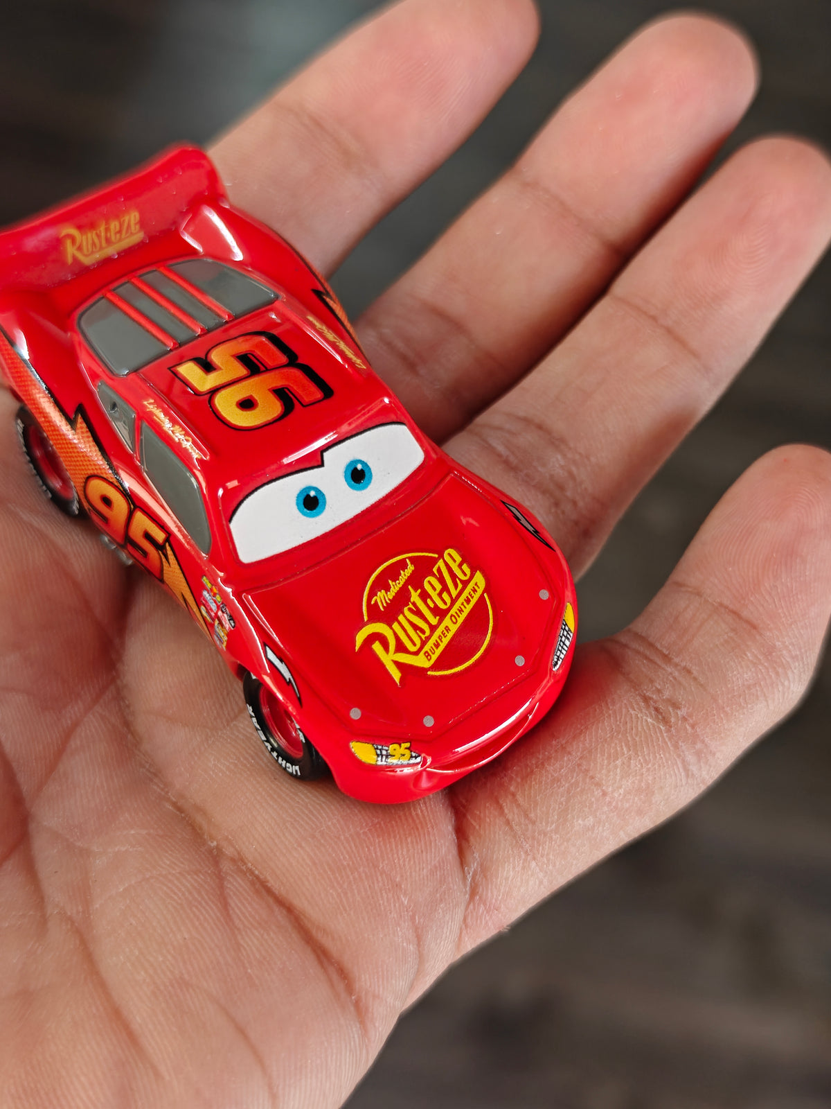 Tomica Disney Pixar 'Lighting McQueen' C-01 (Open Box)