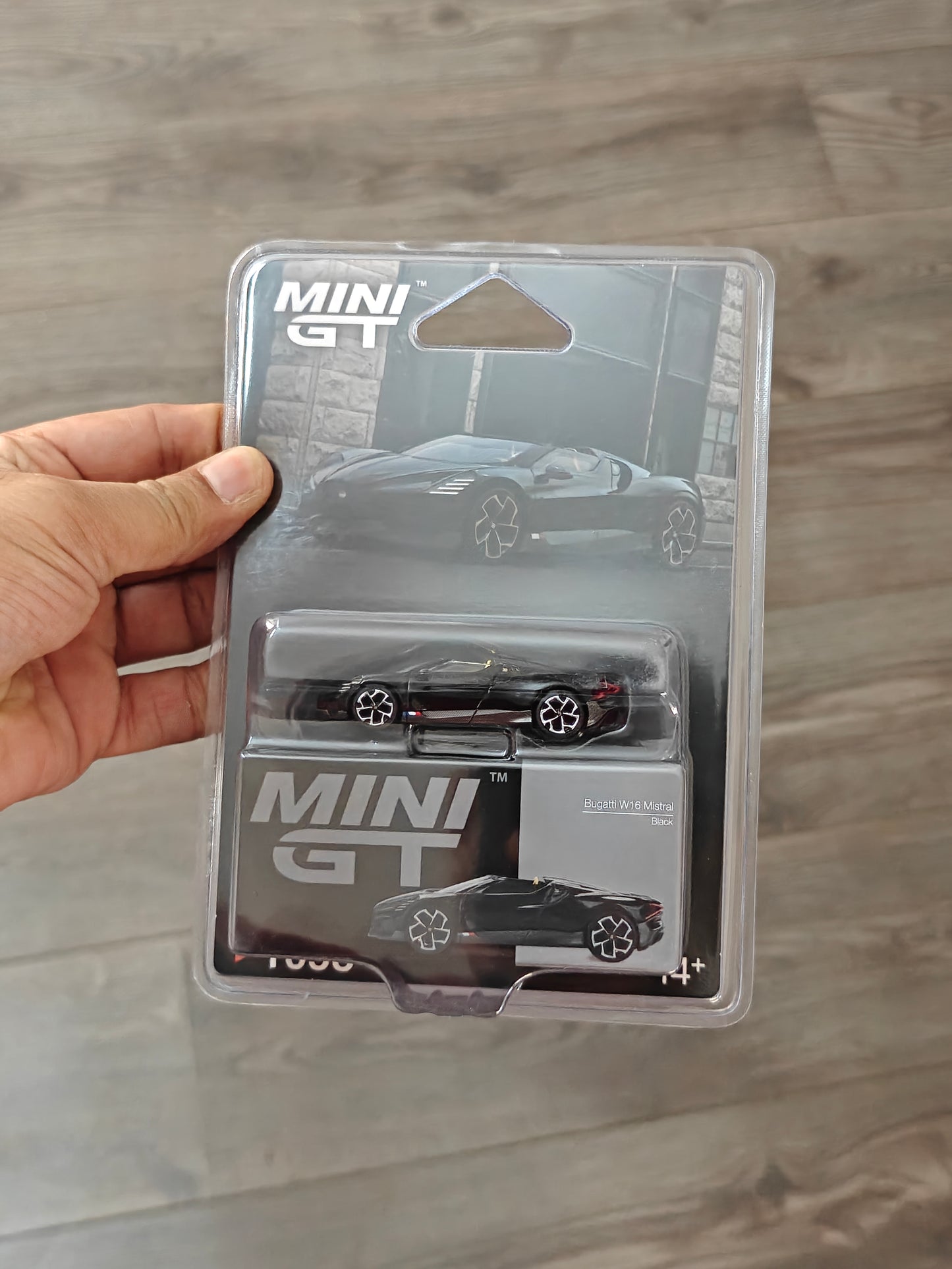 Mini GT Bugatti W16 Mistral (Black)