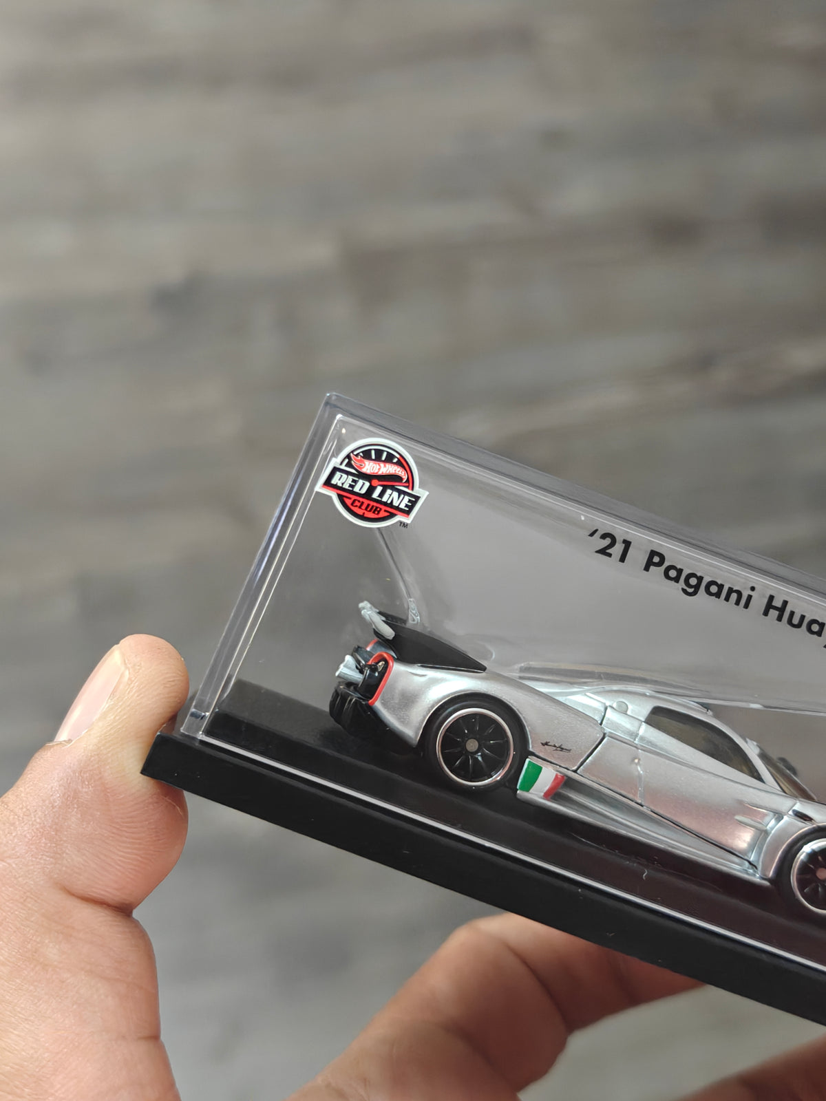 RLC Hot Wheels 2021 Pagani Huayra R (Pearl Silver)