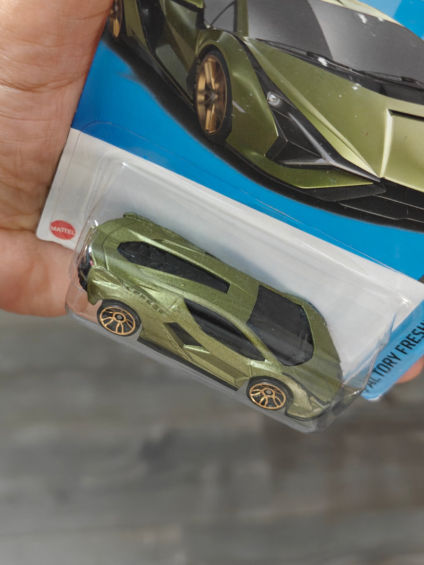 Hot Wheels Lamborghini Sian FKP 37 - Green (Imported)